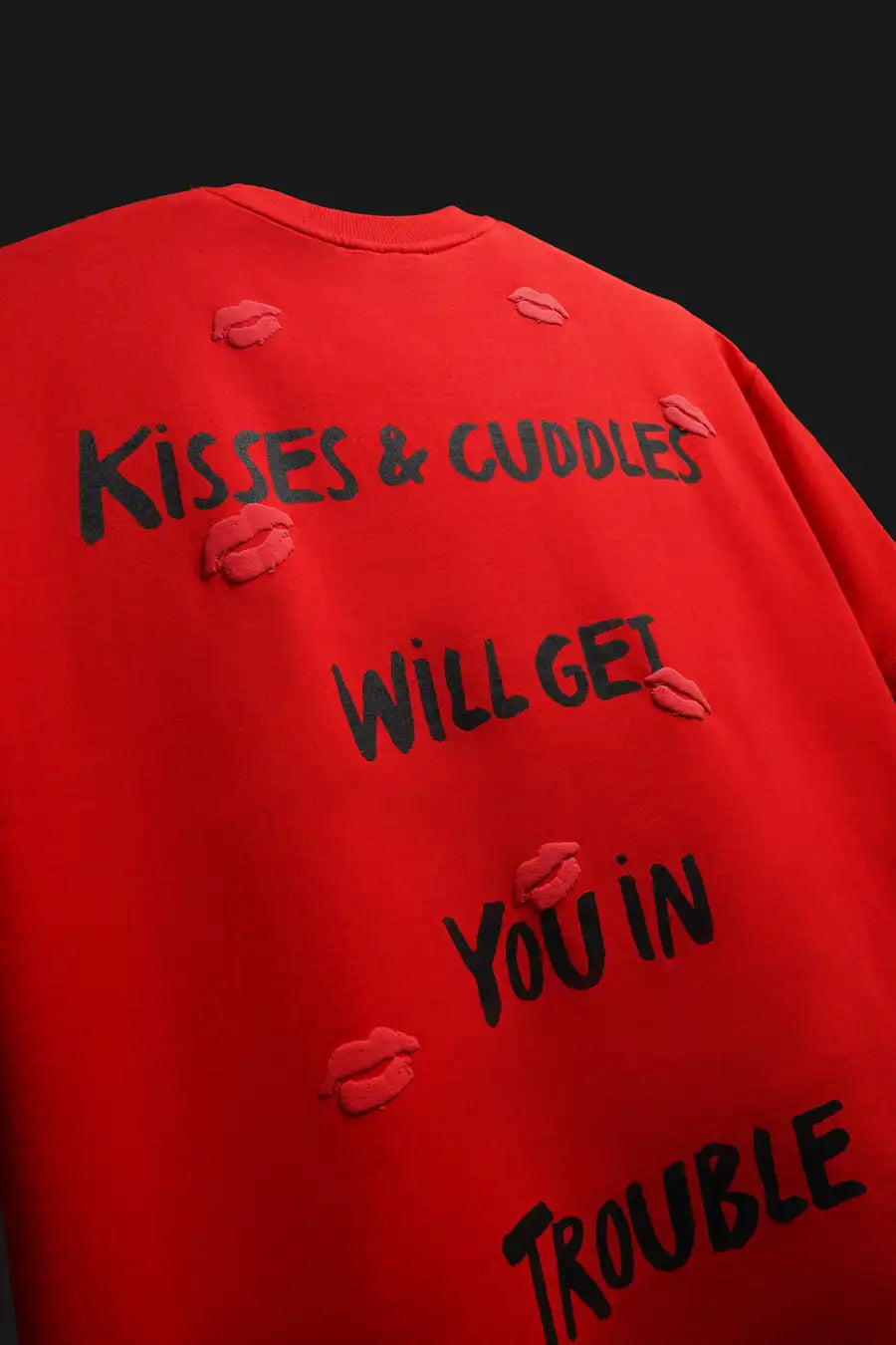 KISSES AND CUDDLES RED