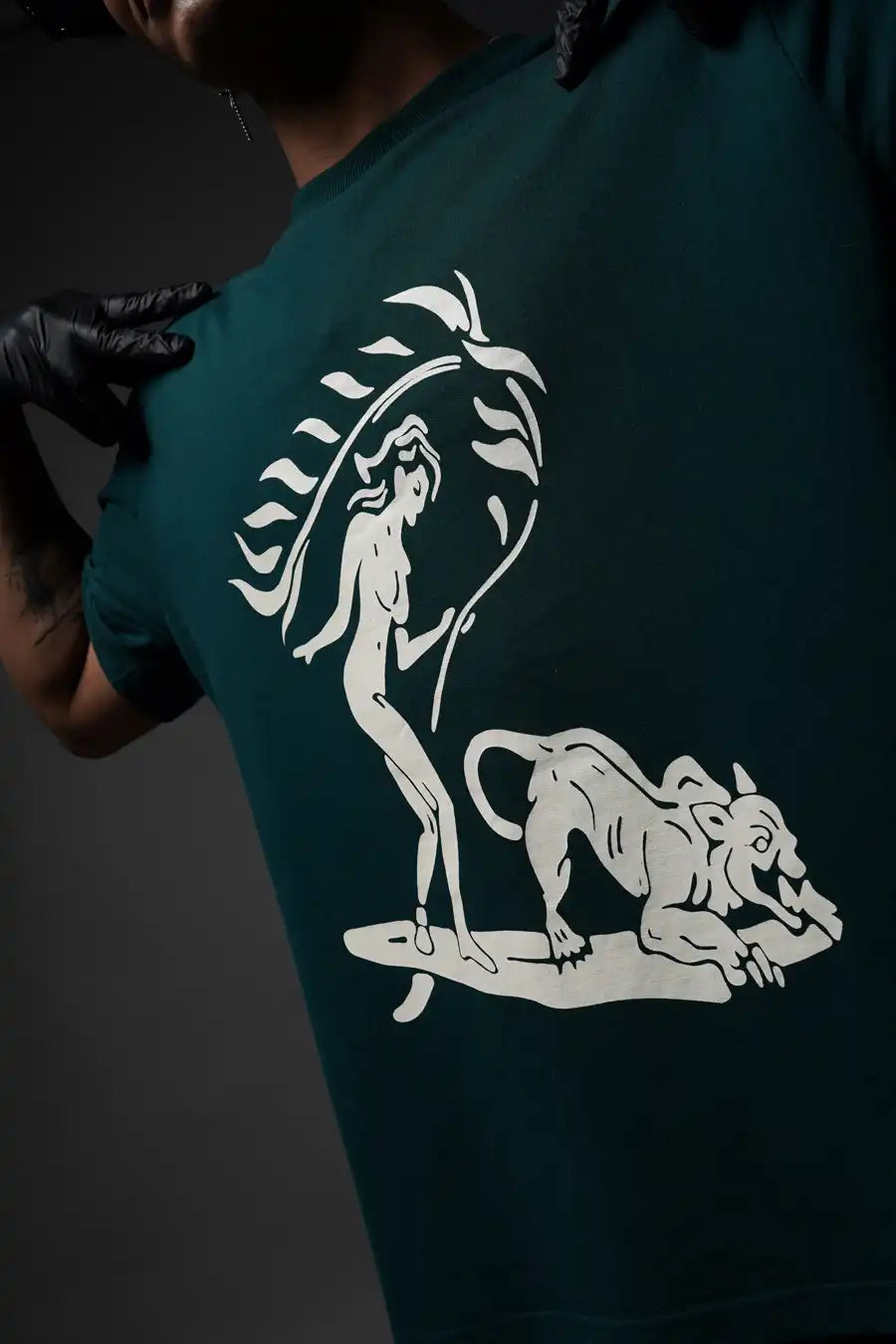 LADY HUNTER TEE