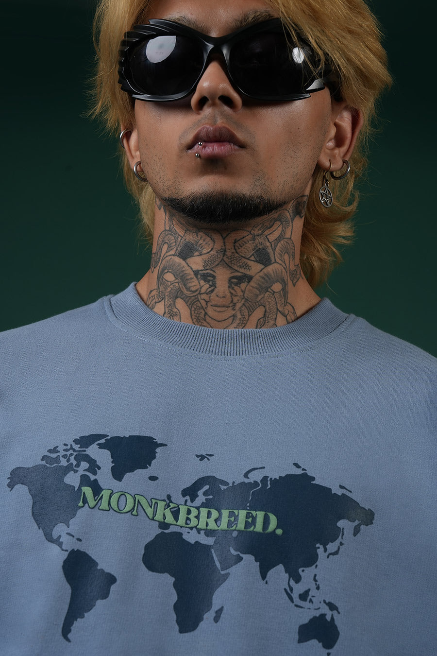 SPINNING GLOBE TEE