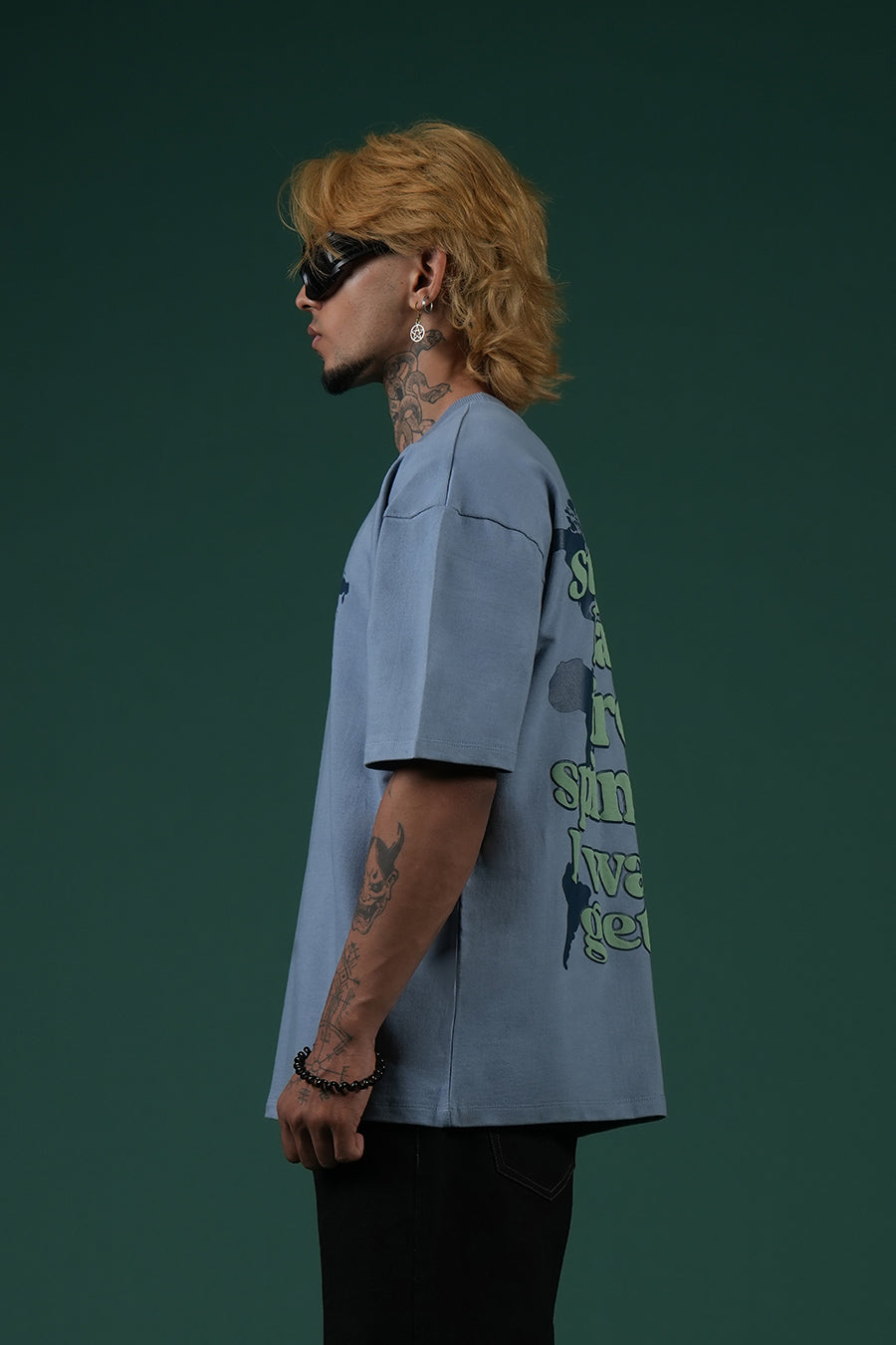 SPINNING GLOBE TEE
