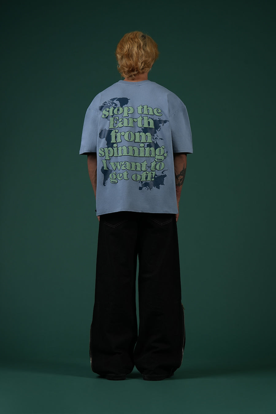 SPINNING GLOBE TEE